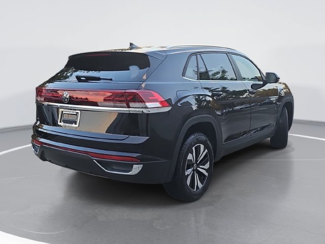 Used 2026 Volkswagen Atlas Cross Sport SE FWD image 3