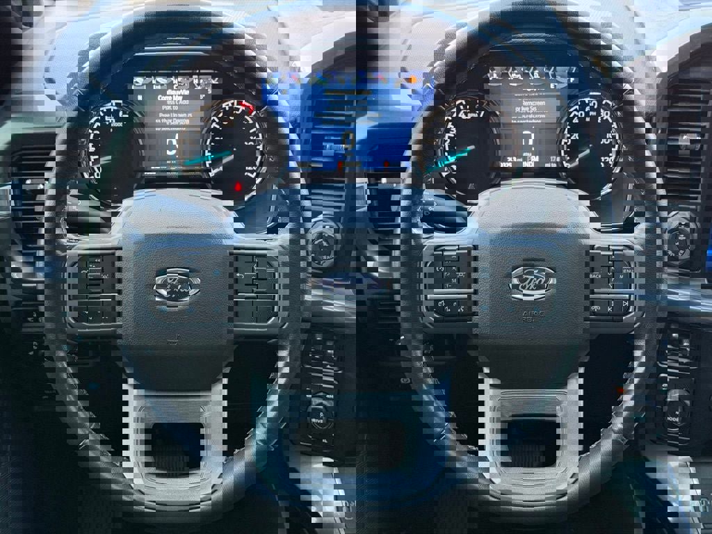 Certified 2022 Ford F150 Lariat w/ Equipment Group 502A High image 32