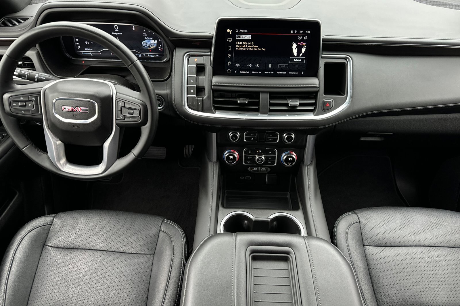 Used 2024 GMC Yukon XL SLE image 14