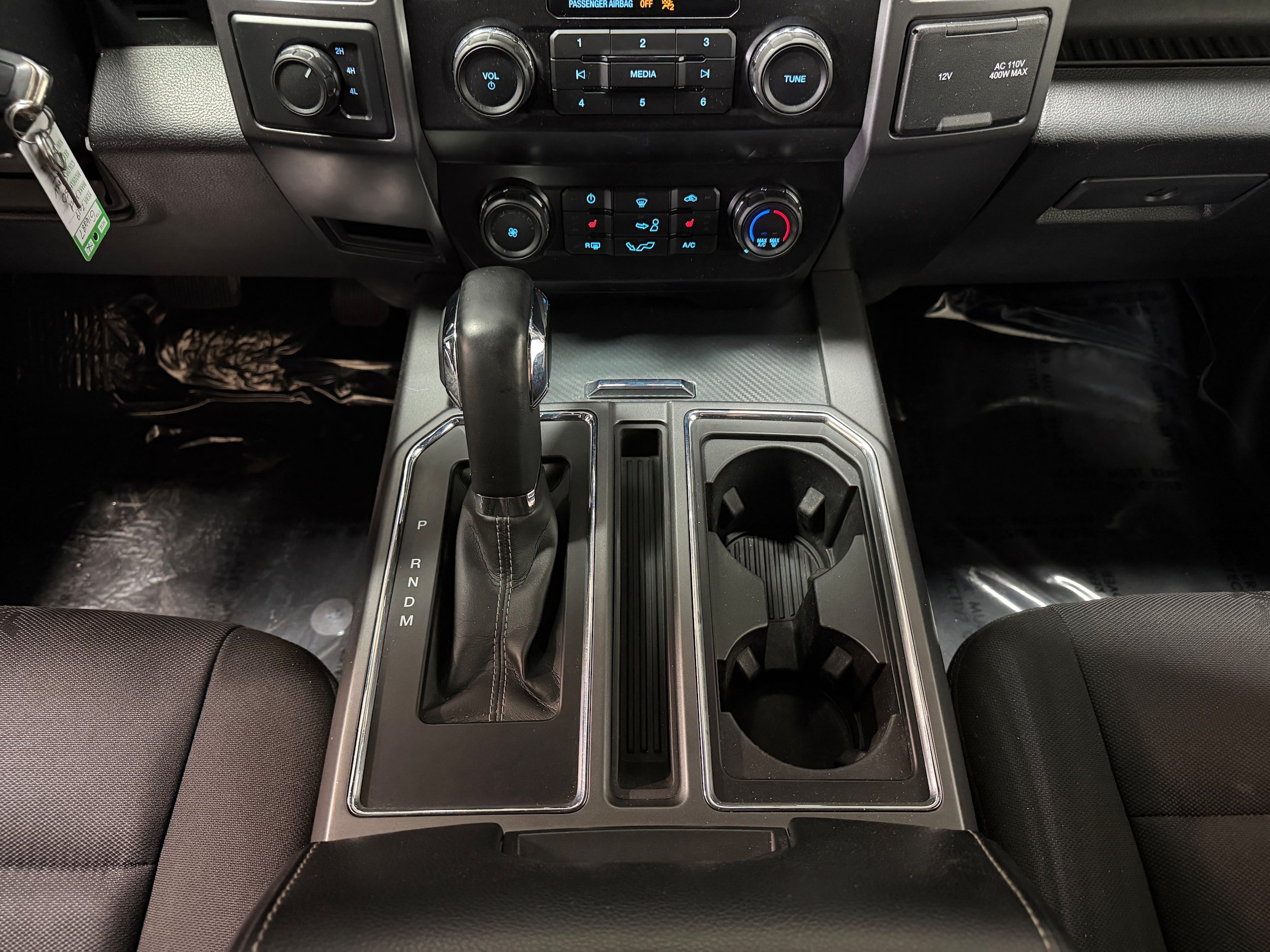 Certified 2019 Ford F150 XLT w/ Equipment Group 302A Luxury AWD/4WD image 27