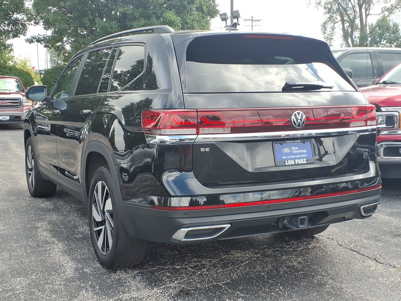 Used 2025 Volkswagen Atlas SE FWD image 29