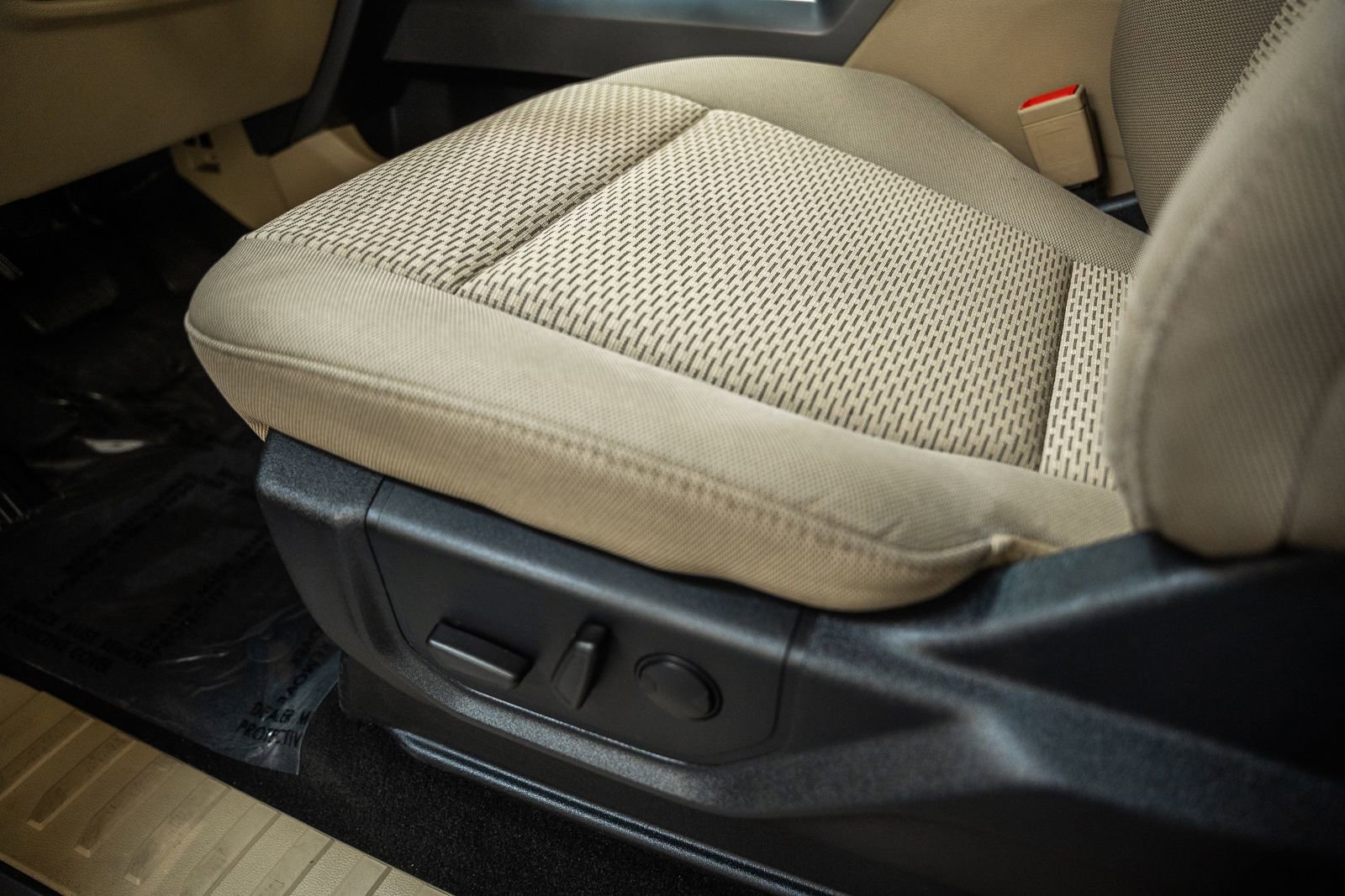 Certified 2020 Ford F150 XLT w/ Equipment Group 302A Luxury image 39