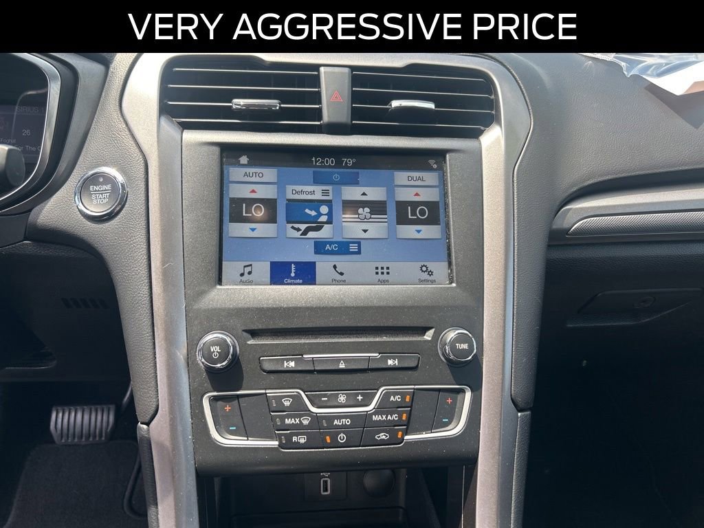 Certified 2017 Ford Fusion SE w/ Fusion SE Technology Package FWD image 15