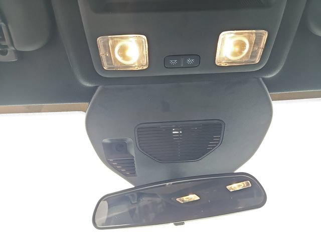 Certified 2025 Ford Escape ST-Line Select AWD/4WD image 34