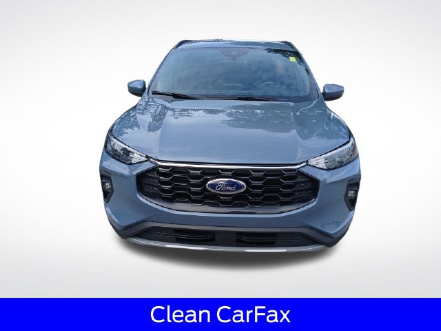 Certified 2025 Ford Escape ST-Line Select AWD/4WD image 3