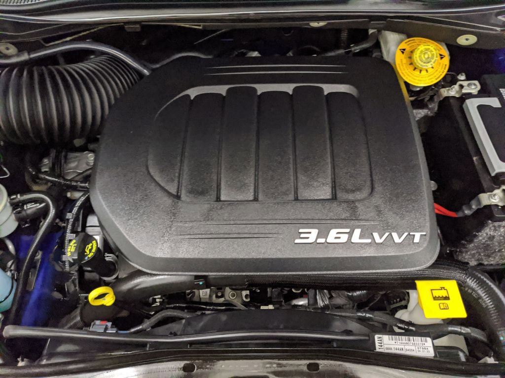 Used 2018 Dodge Grand Caravan SE w/ UConnect Hands-Free Group image 29