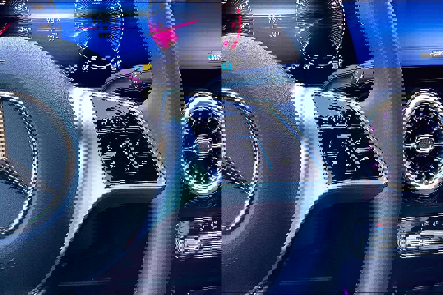 Used 2025 Mercedes-Benz GLA 250 image 26