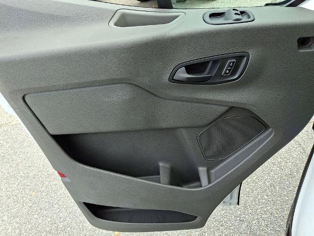 Certified 2025 Ford Transit 250 Low Roof w/ Exterior Upgrade Package RWD image 13