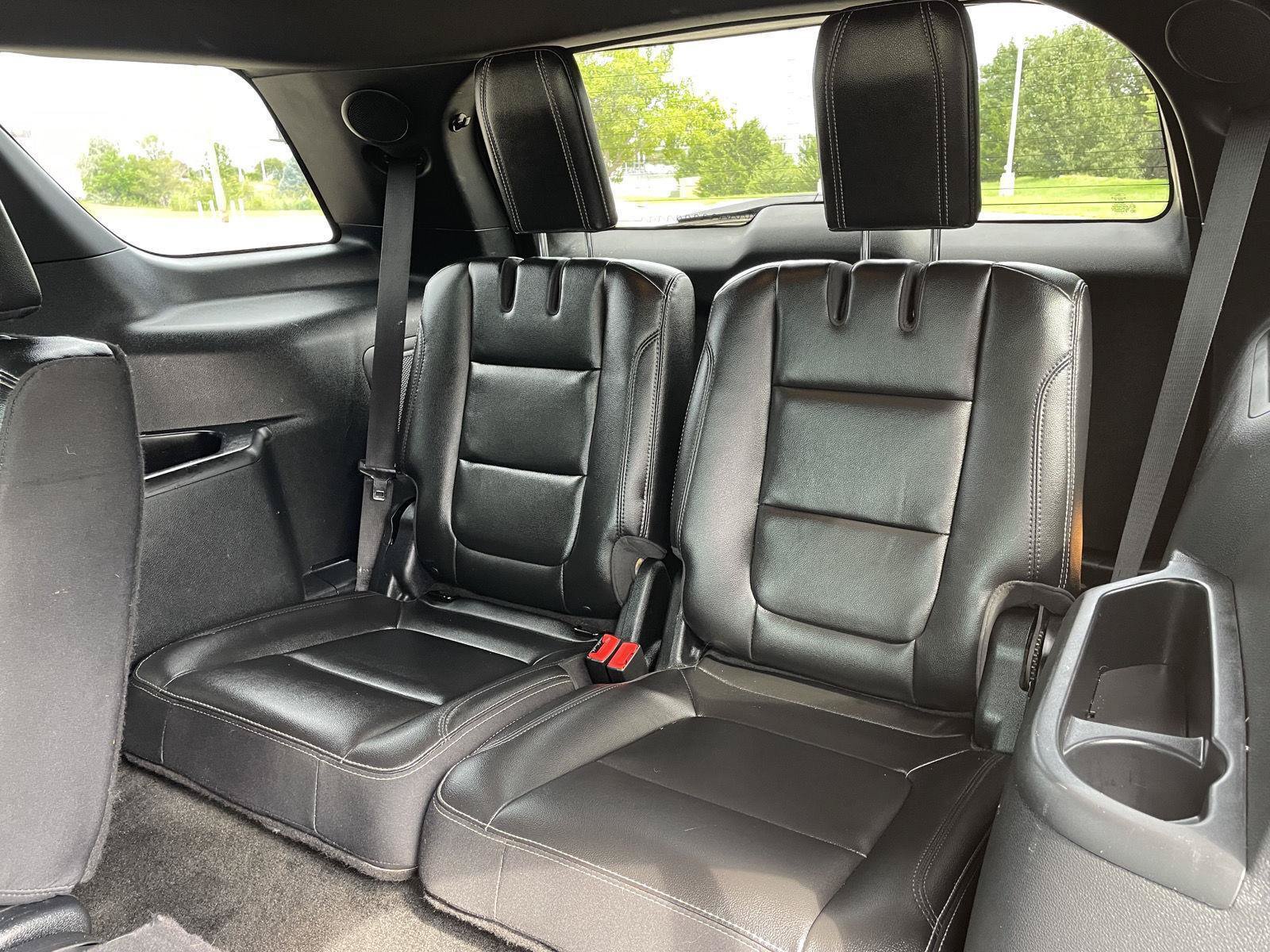 Certified 2018 Ford Explorer Limited FWD image 22