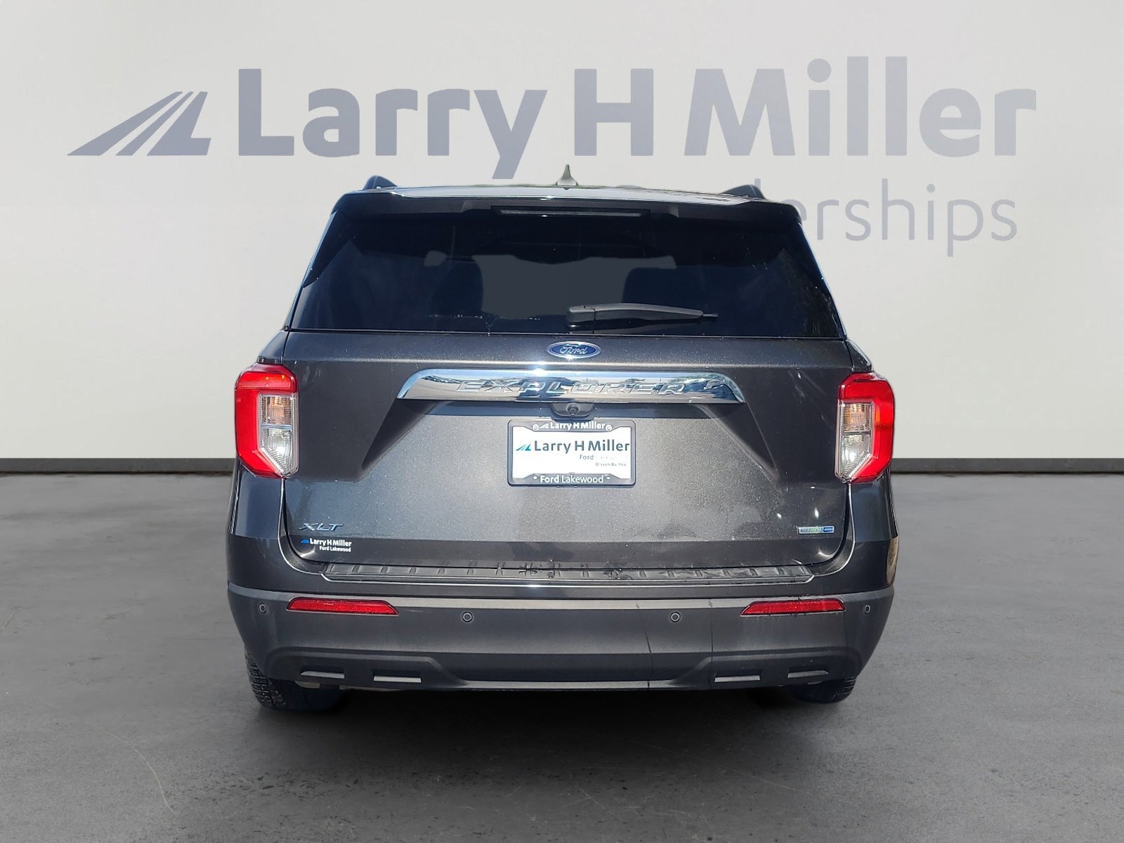 Certified 2020 Ford Explorer XLT AWD/4WD image 4