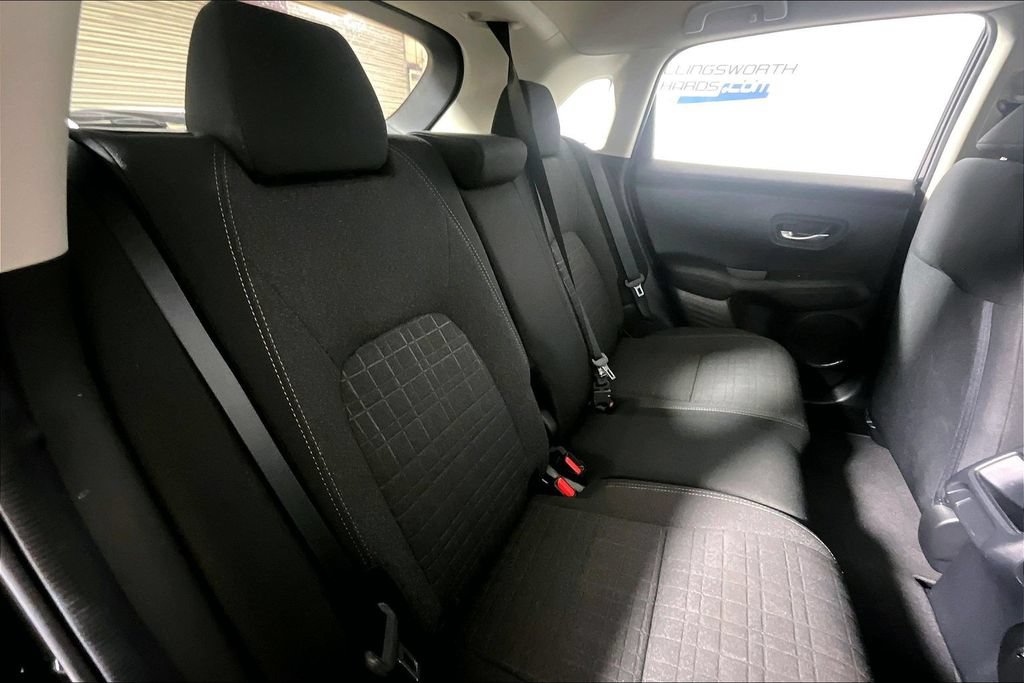 Used 2025 Honda HR-V LX image 22