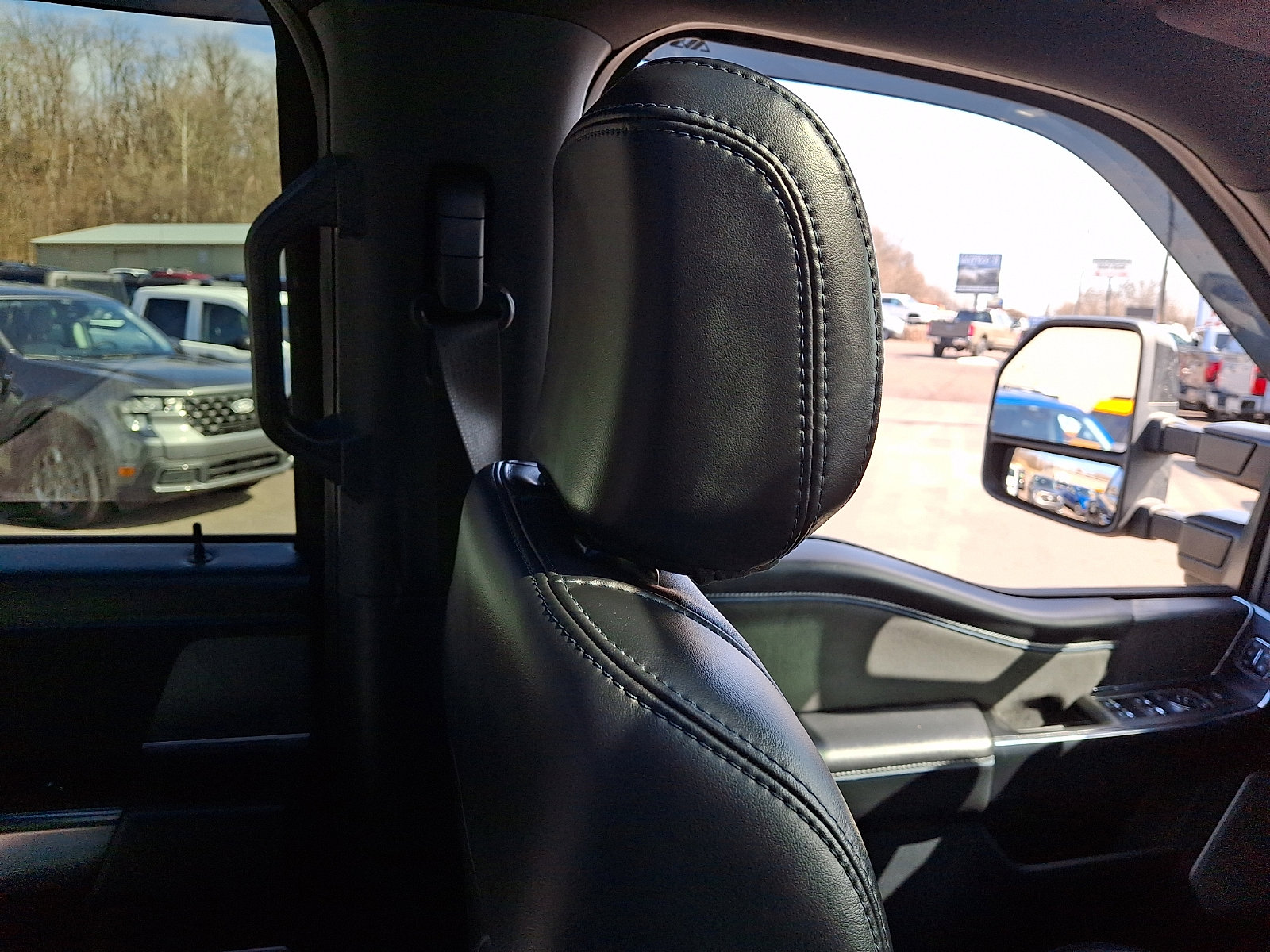 Certified 2025 Ford F350 Platinum image 13