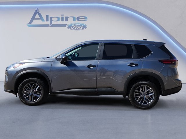 Used 2024 Nissan Rogue S AWD/4WD image 2