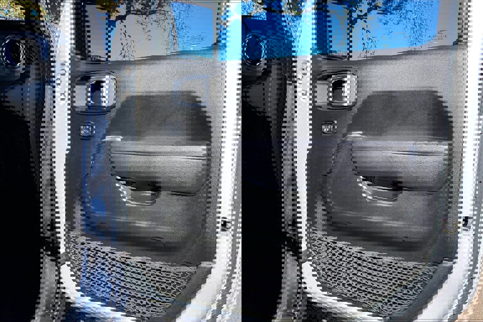 Used 2022 Jeep Wrangler Unlimited Rubicon 4xe w/ Steel Bumper Group image 44