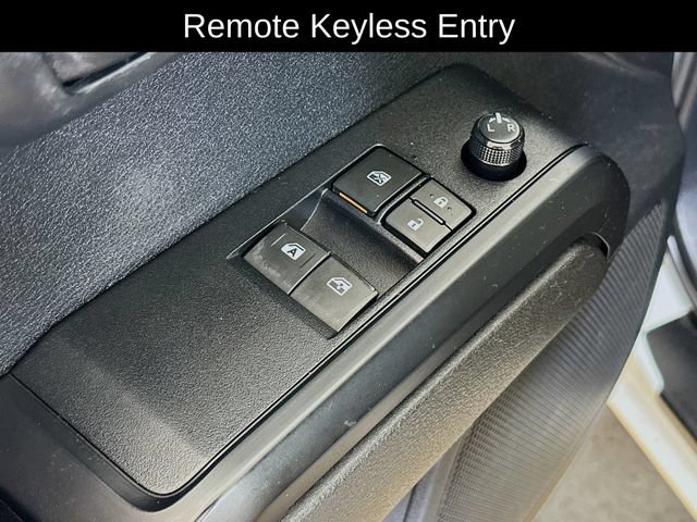 Used 2022 Toyota Tacoma SR AWD/4WD image 6