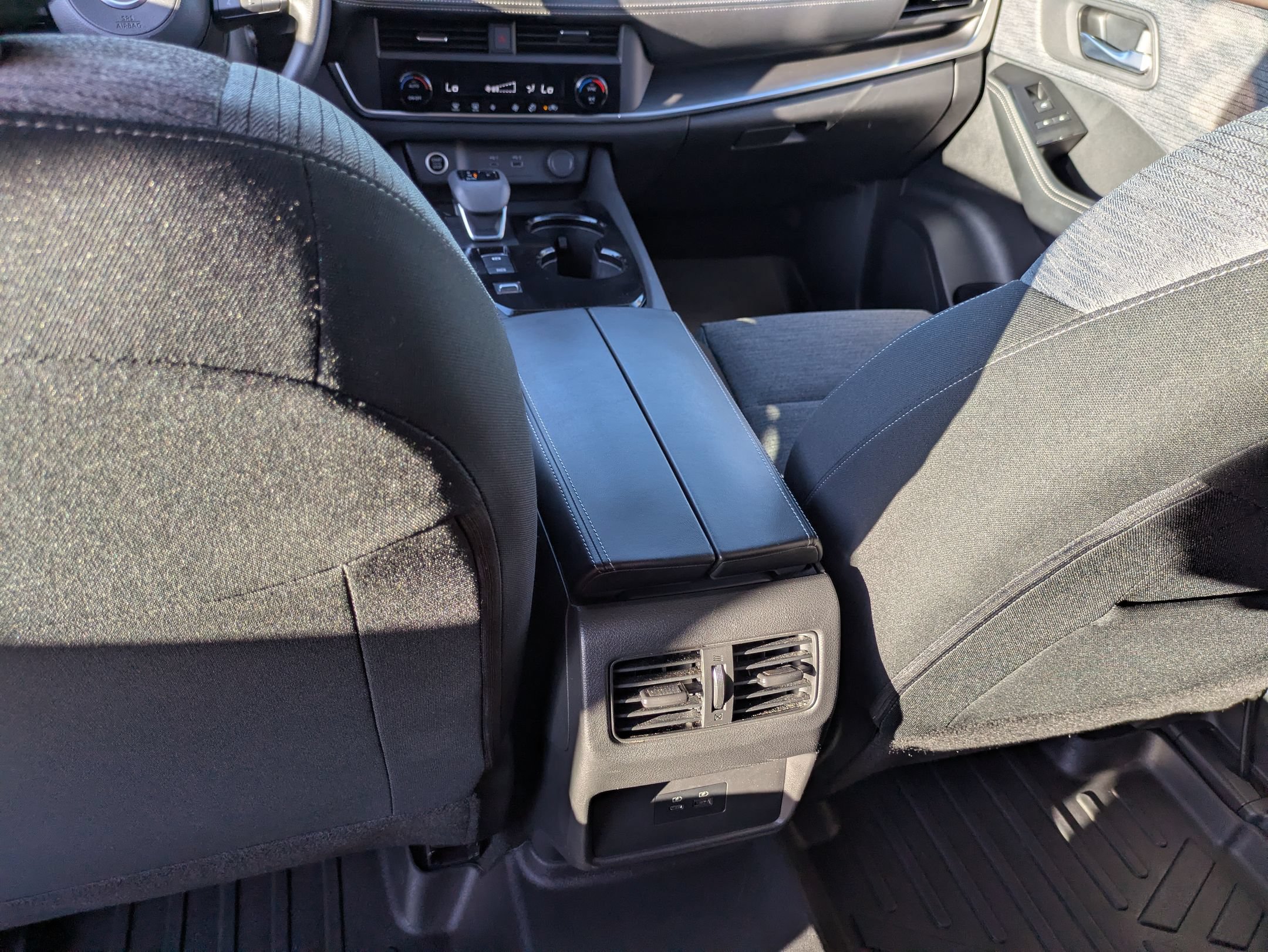 Used 2023 Nissan Rogue SV FWD image 30