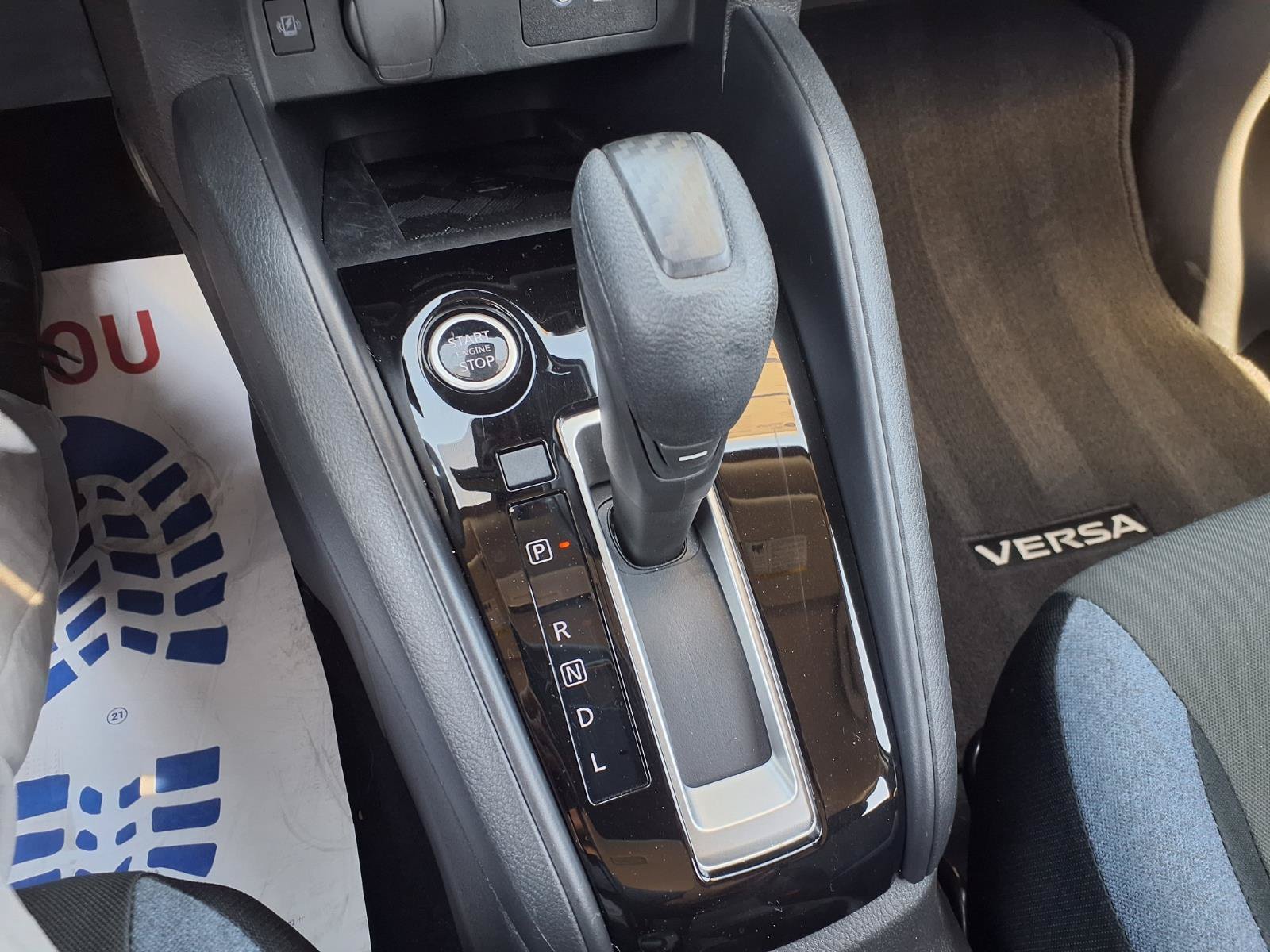 Used 2025 Nissan Versa SV w/ Trunk Package FWD image 25