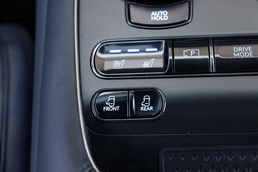 Used 2026 Genesis G90 3.5T Prestige AWD/4WD image 37