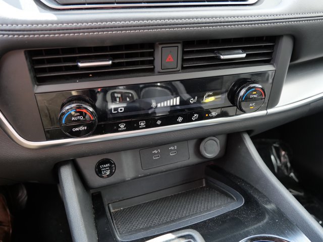 Used 2024 Nissan Rogue SV FWD image 23