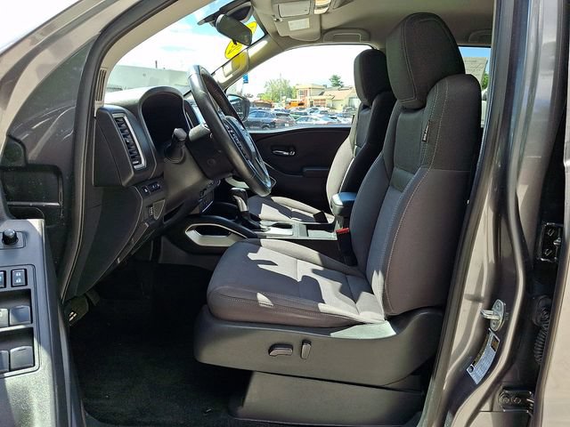 Used 2022 Nissan Frontier SV AWD/4WD image 16
