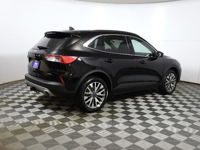 Certified 2022 Ford Escape Titanium w/ Class II Trailer Tow Package image 4