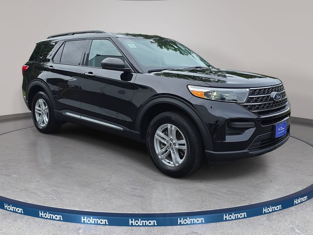 Certified 2023 Ford Explorer XLT AWD/4WD image 3