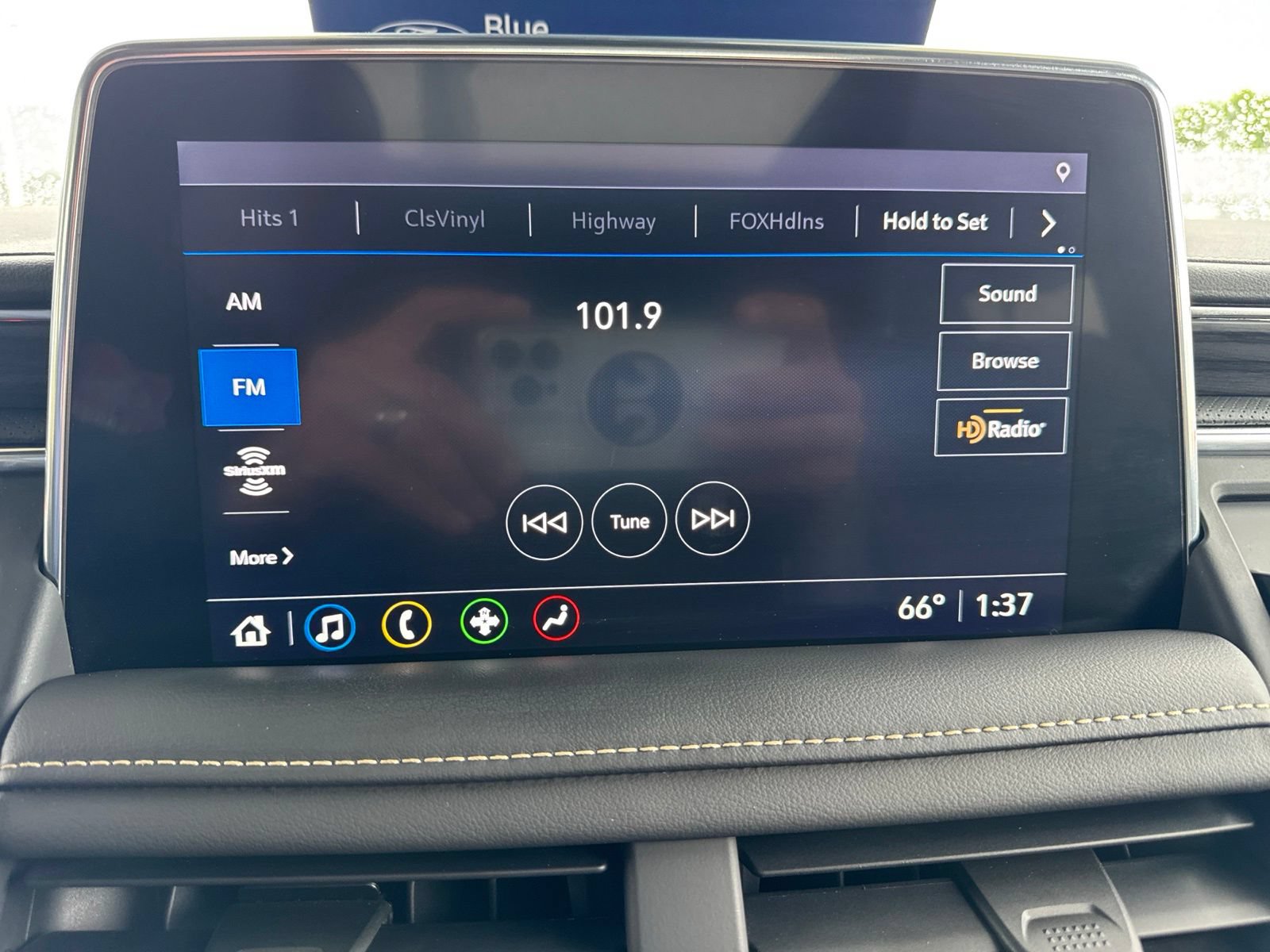 Used 2021 GMC Yukon SLT w/ SLT Premium Package AWD/4WD image 35