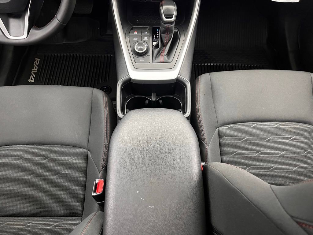 Used 2023 Toyota RAV4 SE w/ Weather & Moonroof Package image 26