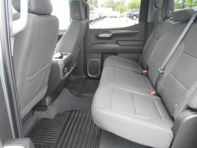 Used 2023 Chevrolet Silverado 1500 LT AWD/4WD image 7