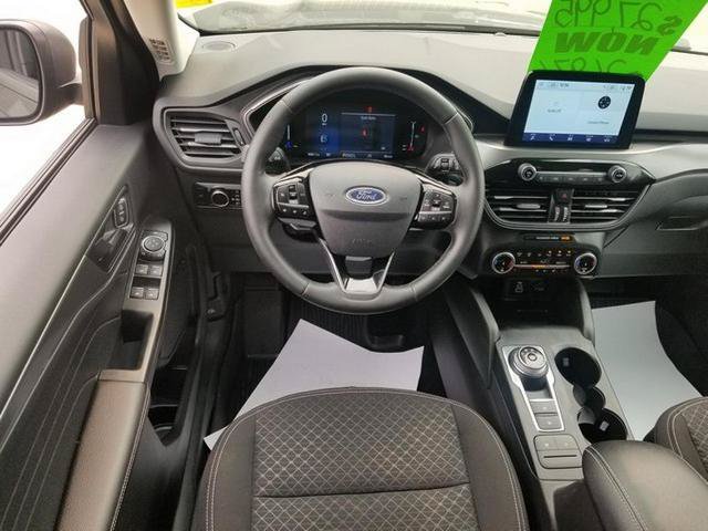 Certified 2024 Ford Escape Active AWD/4WD image 17