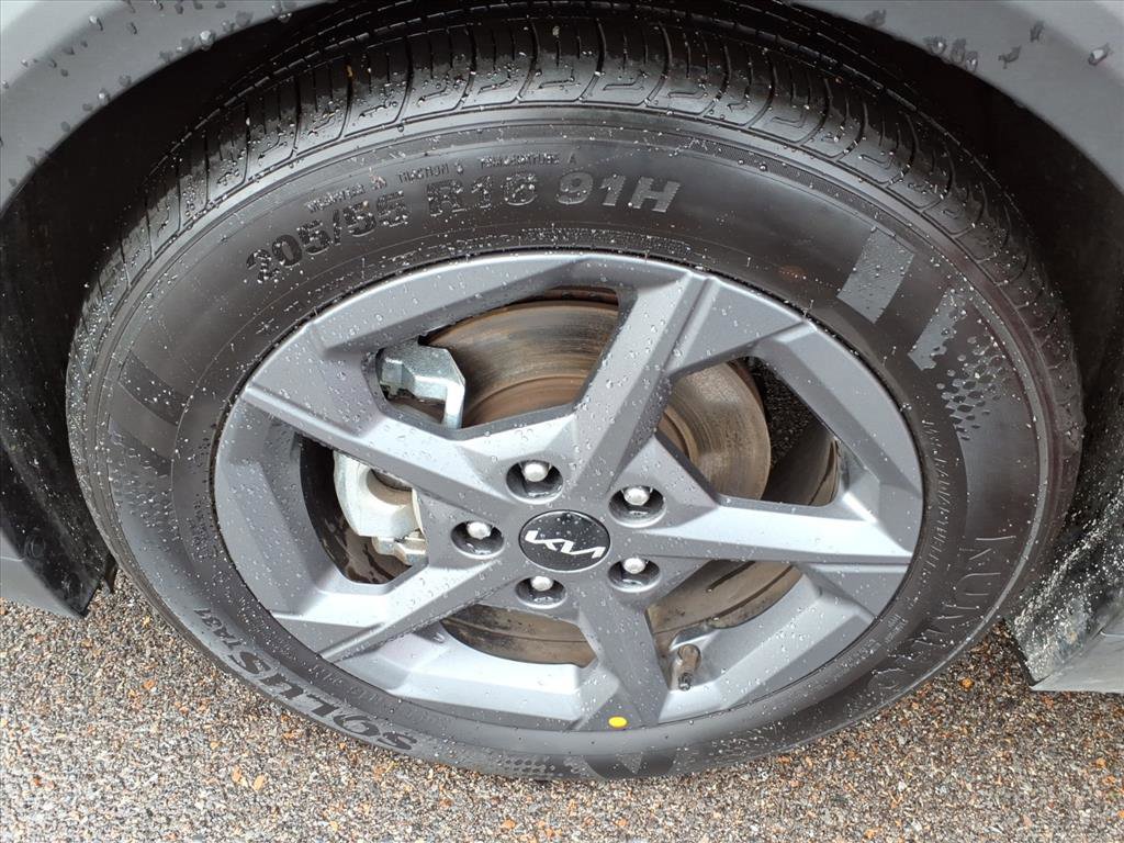 Used 2025 Kia K4 FWD image 4