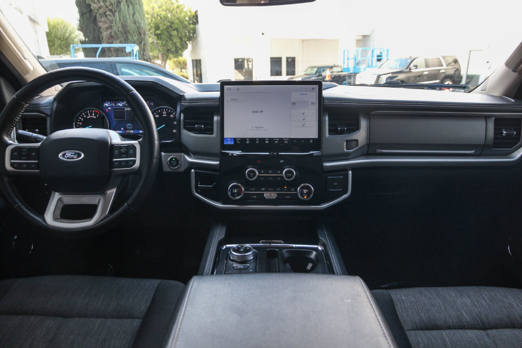Certified 2022 Ford Expedition XLT RWD image 13