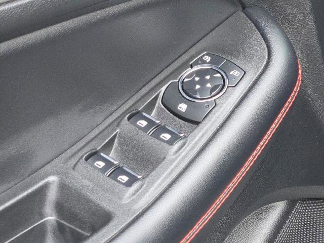 Certified 2024 Ford Edge ST-Line w/ Class II Trailer Tow Package image 22