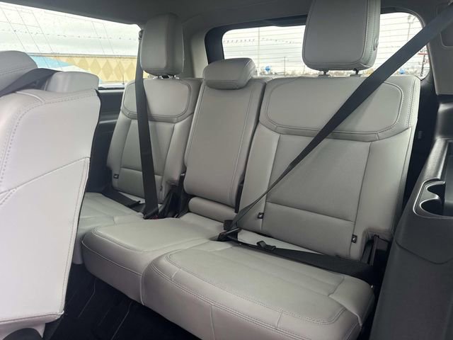 Certified 2025 Ford Expedition Max Platinum image 21