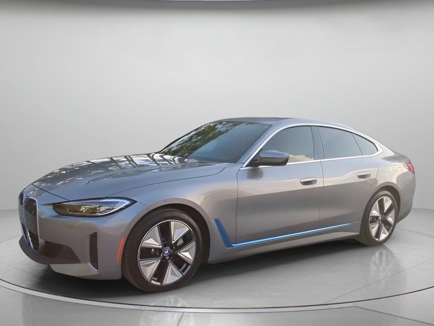 Used 2023 BMW i4 eDrive40 w/ Premium Package RWD image 13