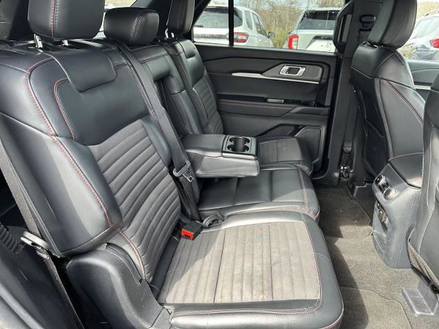 Certified 2025 Ford Explorer ST-Line w/ ST-Line Street Pack image 20
