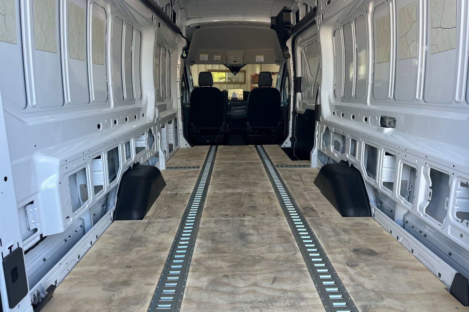 Certified 2026 Ford Transit 350 148 High Roof Extended RWD image 15