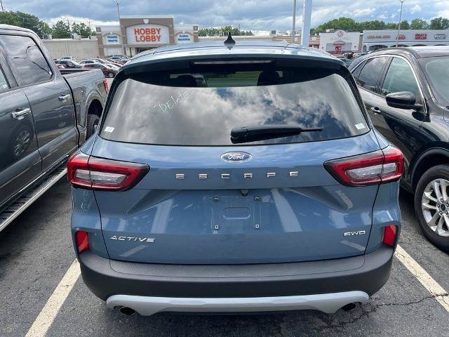 Certified 2024 Ford Escape Active AWD/4WD image 3