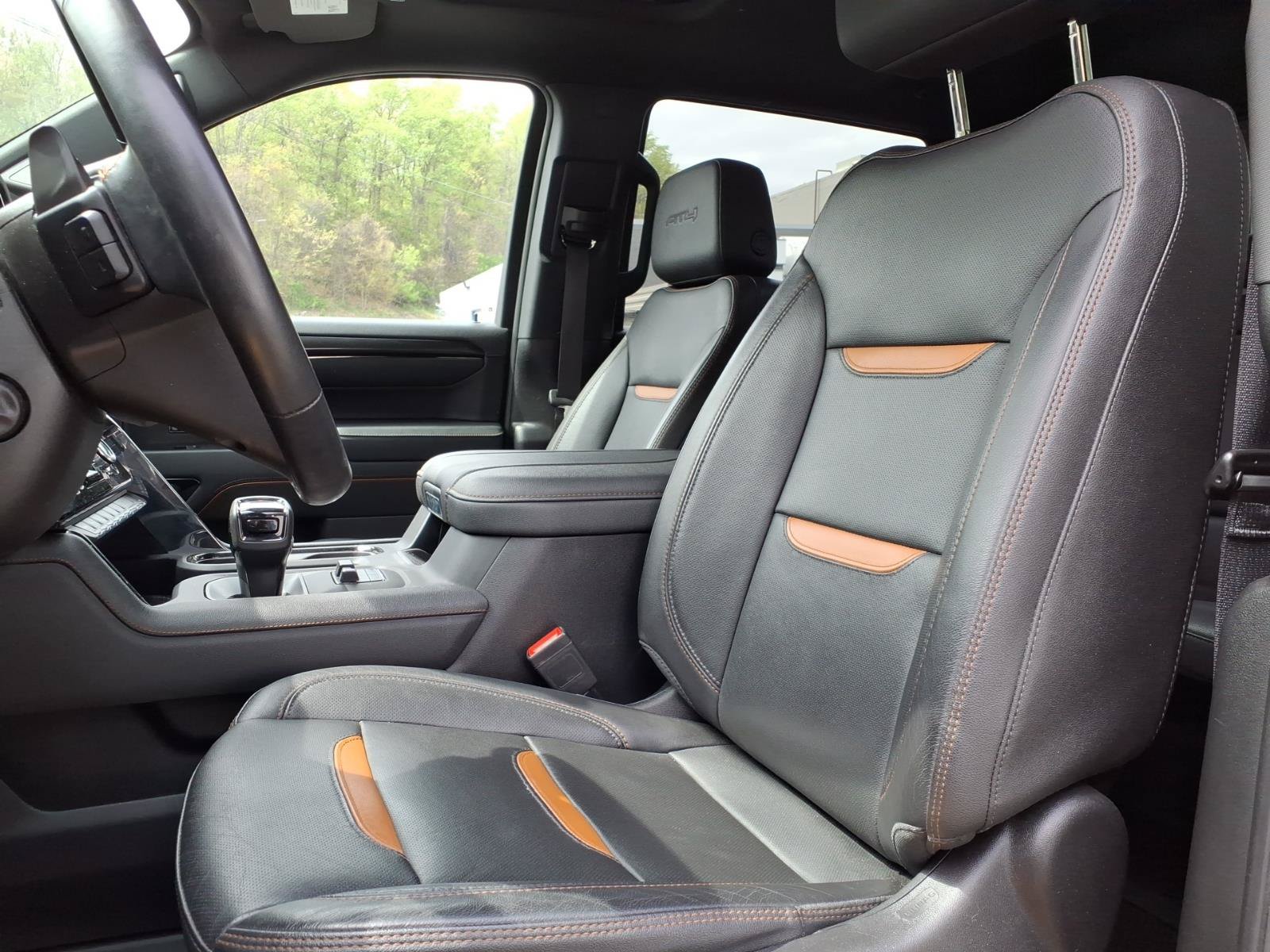 Used 2023 GMC Sierra 1500 AT4 w/ AT4 Premium Package AWD/4WD image 17