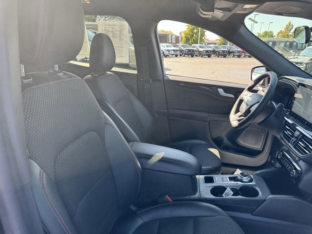 Certified 2023 Ford Escape ST-Line w/ Tech Pack #1 image 20