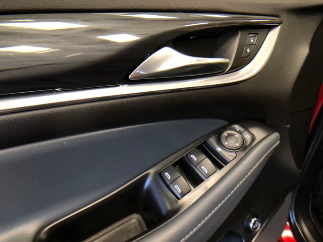 Used 2022 Buick Enclave Essence AWD/4WD image 12