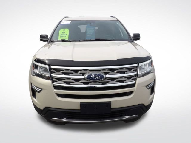 Certified 2018 Ford Explorer XLT FWD image 2