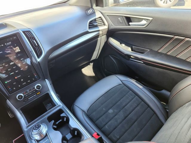Certified 2022 Ford Edge ST-Line AWD/4WD image 15