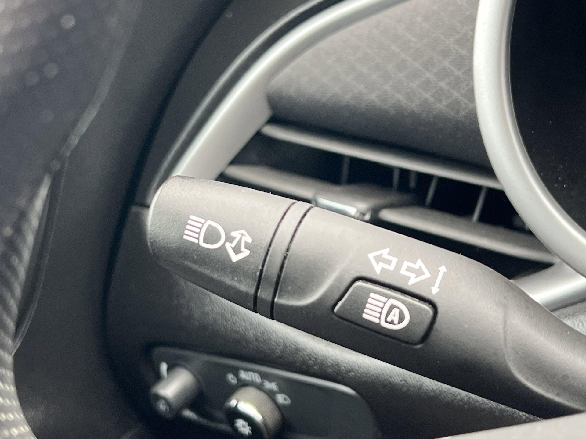 Used 2024 Chevrolet Malibu LT image 14