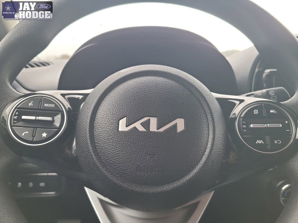 Used 2025 Kia Soul LX w/ LX Technology Package image 16