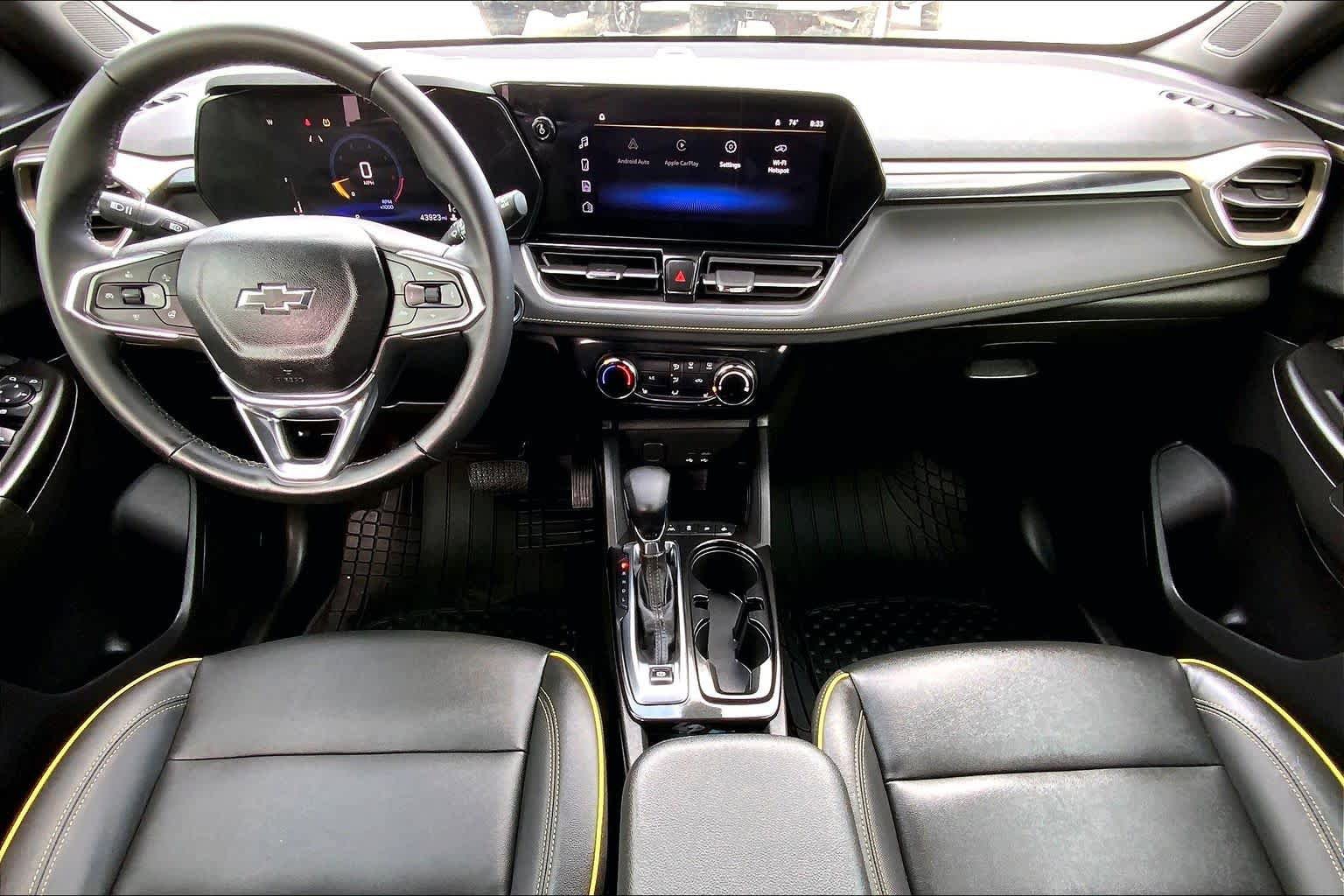 Used 2024 Chevrolet TrailBlazer ACTIV w/ Driver Confidence Package FWD image 14