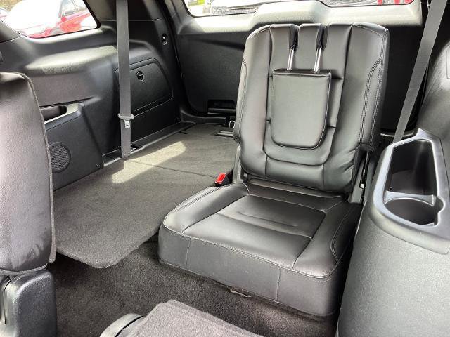 Certified 2017 Ford Explorer XLT w/ Equipment Group 202A image 20