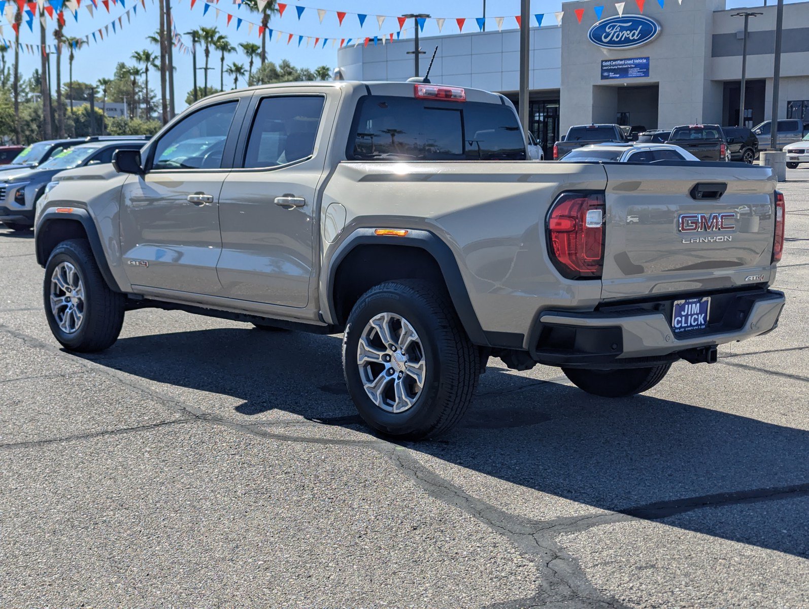 Used 2023 GMC Canyon AT4 w/ AT4 Premium Package AWD/4WD image 4
