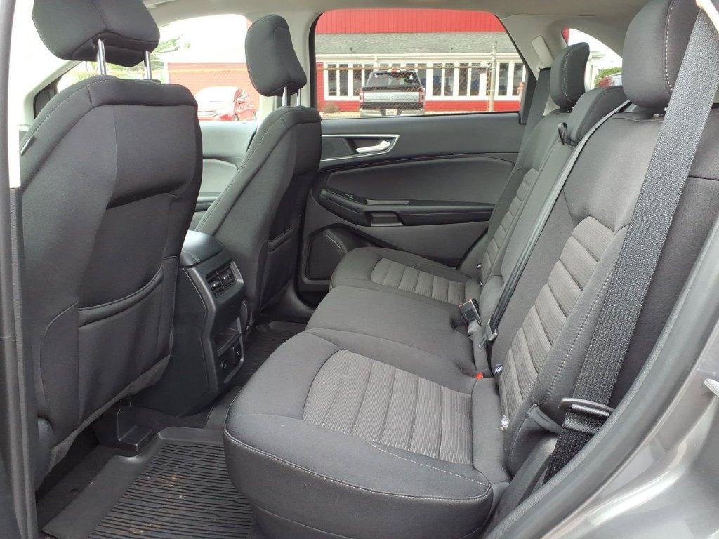 Certified 2024 Ford Edge SEL w/ Convenience Package AWD/4WD image 10