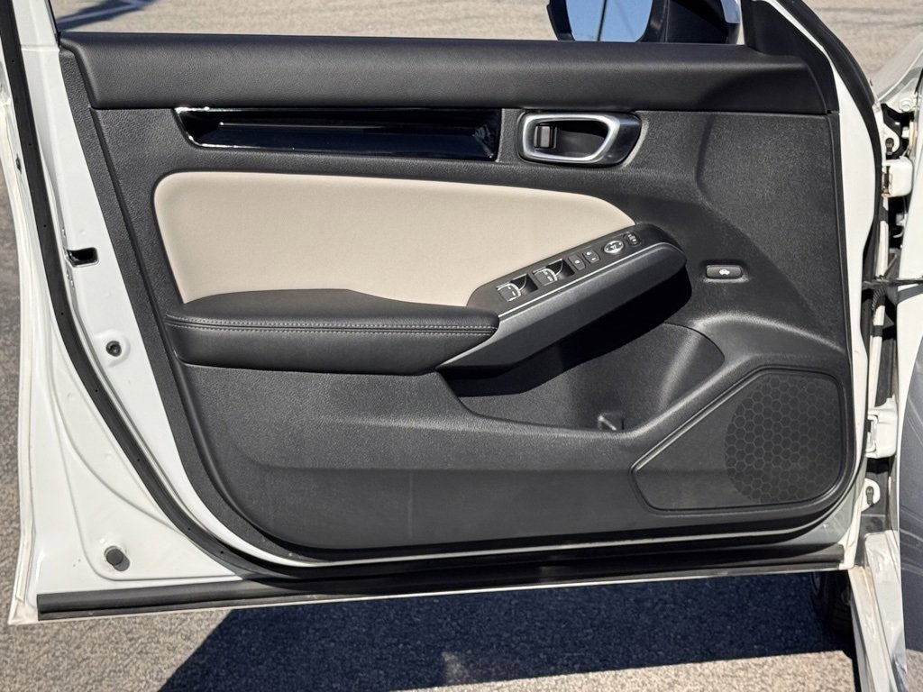 Used 2024 Honda Civic Touring image 15